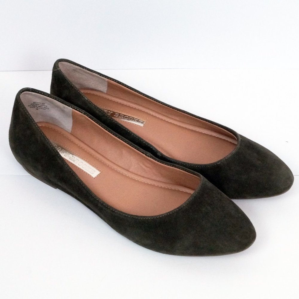 Audrey Brooke Mojito Suede Flat